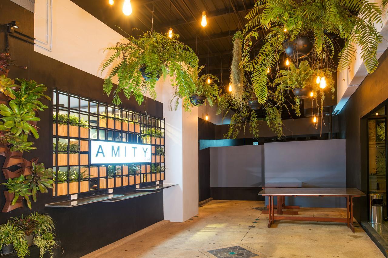 Amity Poshtel Vandrarhem Krabi town Exteriör bild