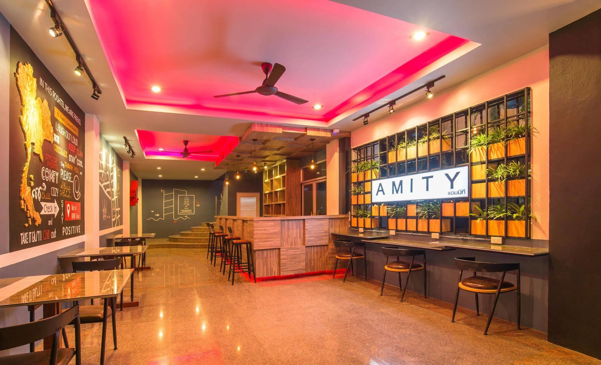 Amity Poshtel Vandrarhem Krabi town Exteriör bild